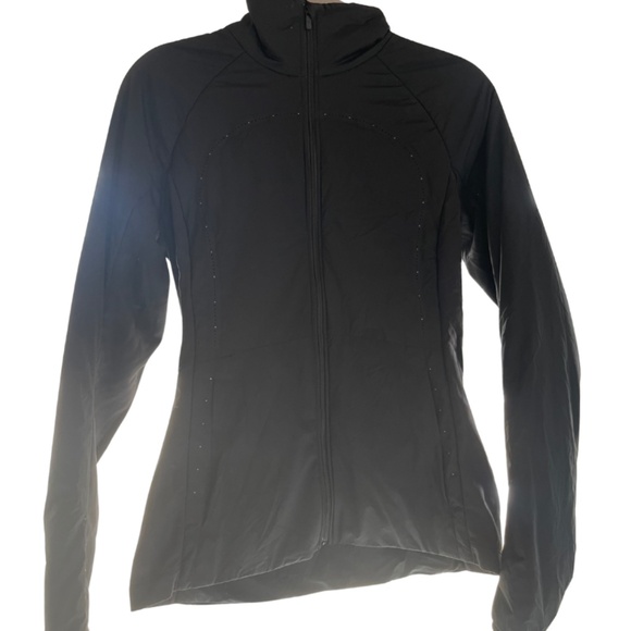 Women's EUC Black Lululemon Jacket Size 6 - Picture 2 of 2